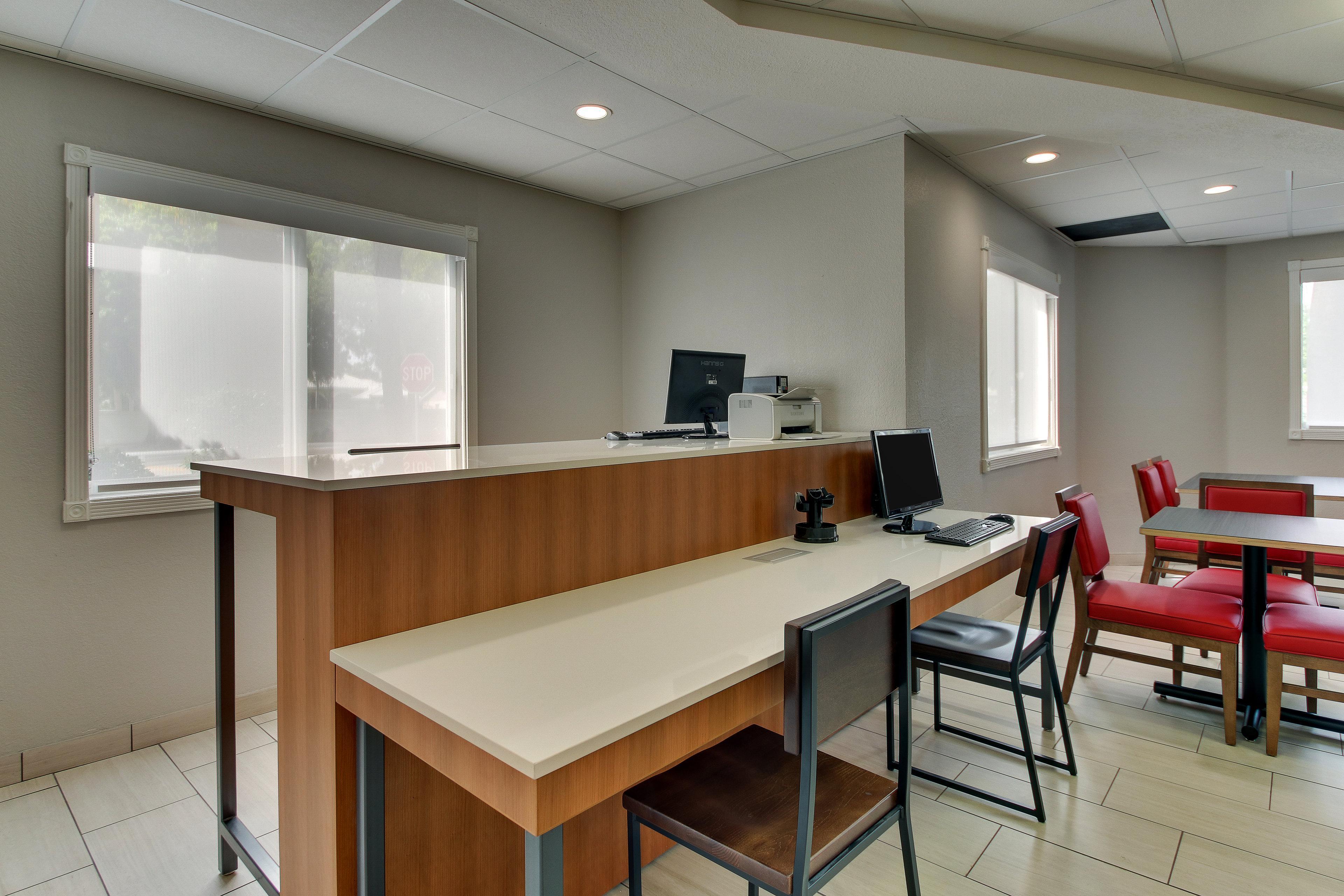Holiday Inn Express West Palm Beach Metrocentre By Ihg Exteriör bild