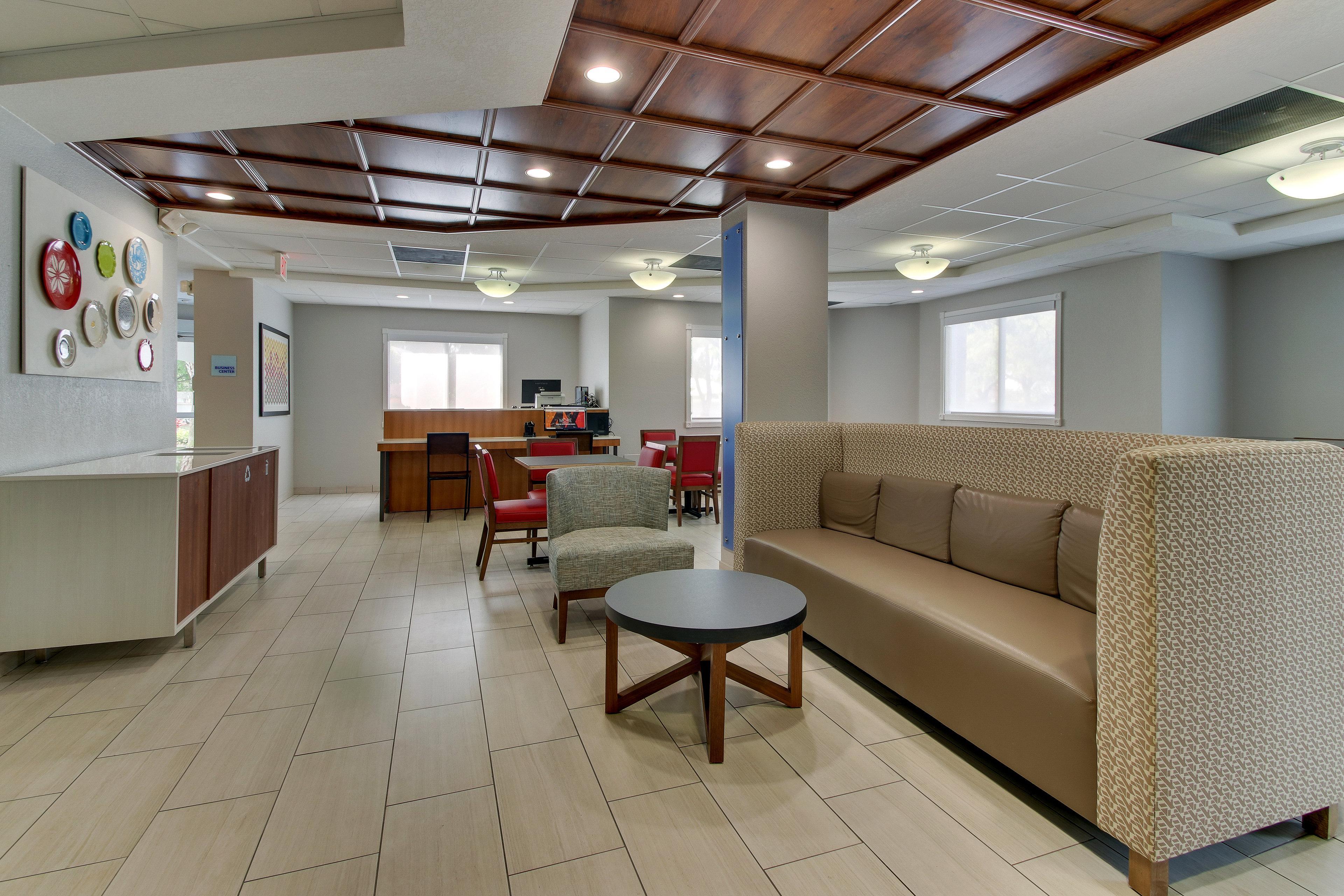 Holiday Inn Express West Palm Beach Metrocentre By Ihg Exteriör bild