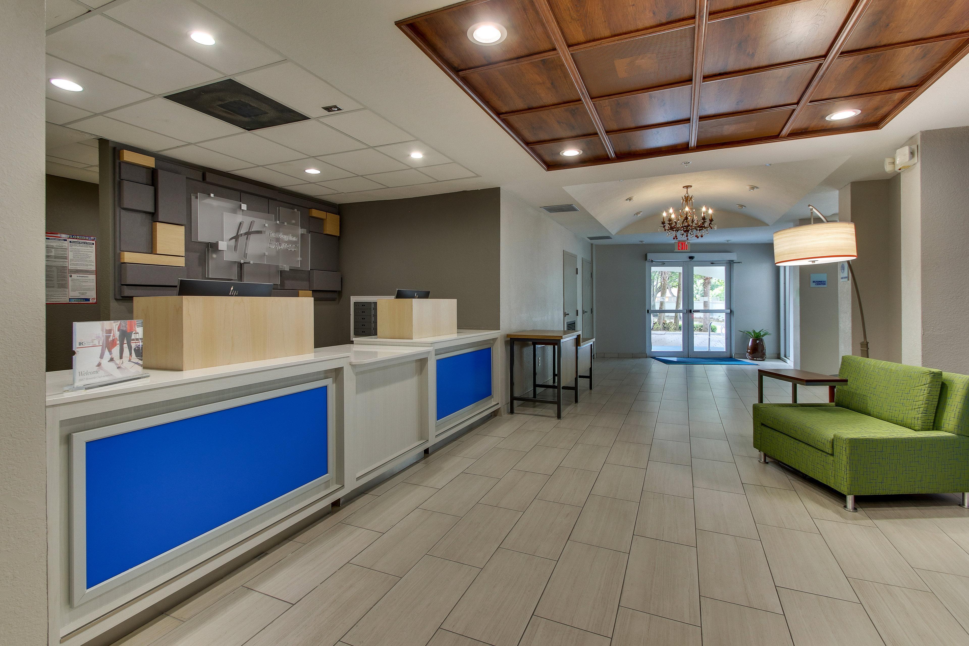 Holiday Inn Express West Palm Beach Metrocentre By Ihg Exteriör bild